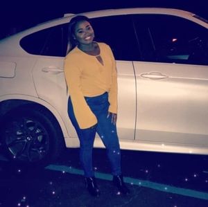 Meet your Posher, Crystal